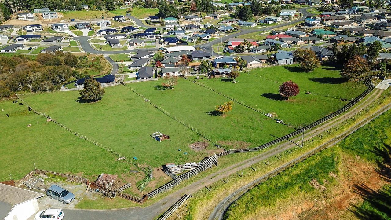 Tamihana Avenue gallery image