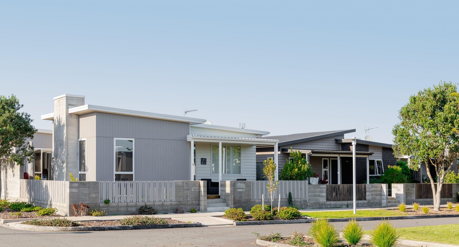 Golden Sands gallery image