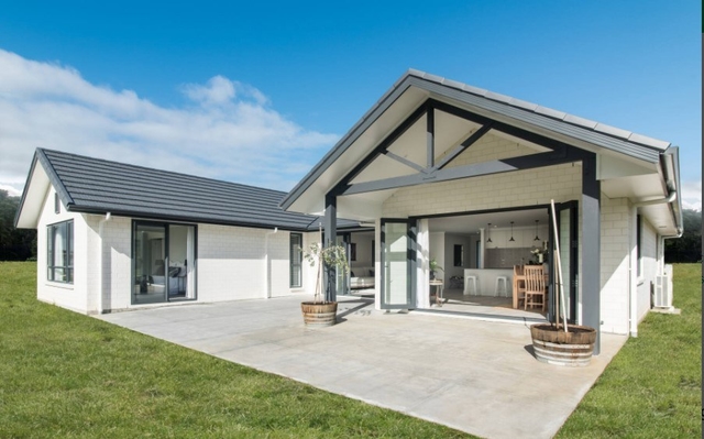 Living the Dream in The Landing, One Tree Point cover image