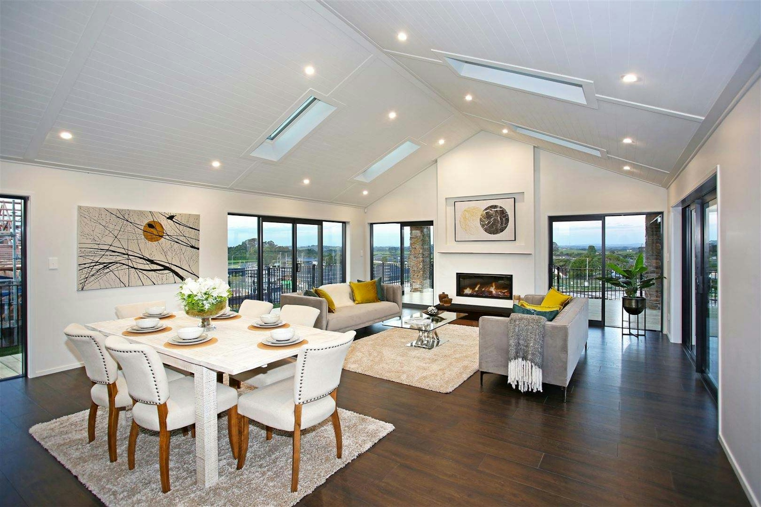 DW Homes gallery image